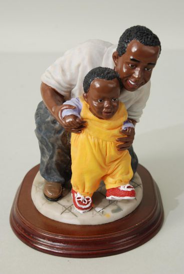 Figurine Dad w Kid Wooden Base/PC Size-5"x 4"x 6" Wide,With Box