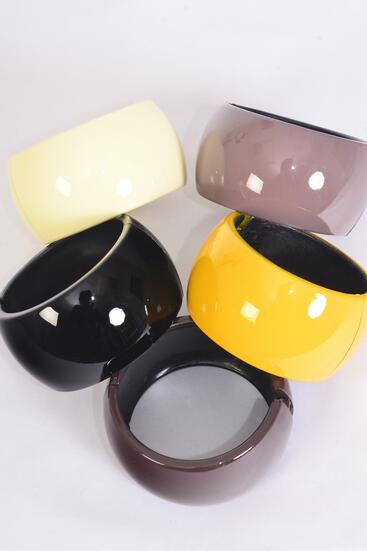 Bracelet Bangle Acrylic Wide Hinge Fall Brown Tone Color Mix / 12 pcs = Dozen Netural , Hinge , Size - 2.75" x 1.75" Dia Wide , 3 Black , 3 Dark Brown , 2  Yellow , 2 Beige , 2 Tapue Mix ,  Hang Tag & Opp bag & UPC Code 