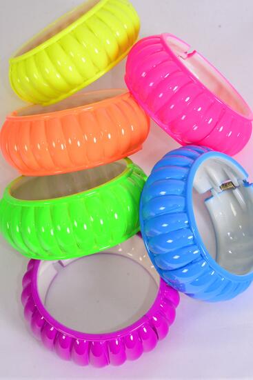 Bracelet Bangle Hinge Acrylic Ridged Caribbean Neon Color Asst / 12 pcs = Dozen Hinge , Size - 2.75" x 1.25" Dia Wide , 2 of each Color Asst , Hang Tag & Opp bag & UPC Code -