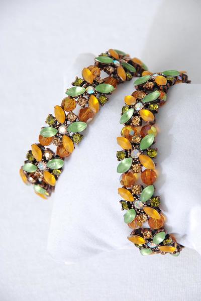 Bracelet Flower Rhinestone Acrylic Stone Mix Stretch / 12 pcs = Dozen Stretch , Flower - 0.75" Wide , Hang card & Opp Bag 