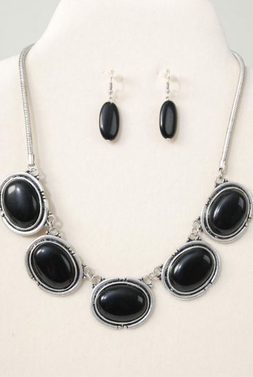 Necklace Snake Chain Silver Oval Real Semiprecious Stone Black / Sets Black , Size - 18" w Extension Chain , Hang tag & Opp Bag & UPC Code