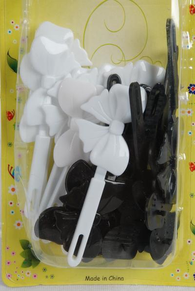 Barrettes Big Bow-ties / 12 Card = Dozen Choose Colors , Each Card have UPC Code , 12 Card = Dozen 