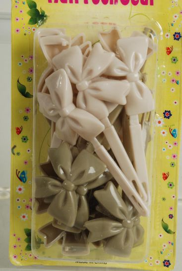 Barrettes Large Bow-tie Khaki Mix / 12 Card = Dozen Khaki Mix , Each Card has UPC Code , OPP Bag , 12 Card = Dozen